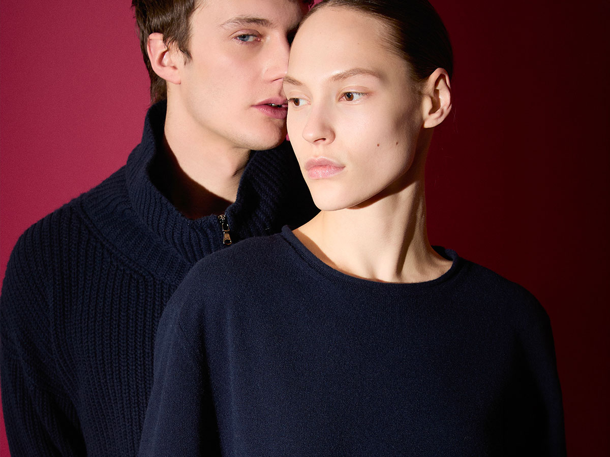 FreeMarker template error:
The following has evaluated to null or missing:
==> shoppableContainer[collShopId].getName  [in template "component://aion/webapp/ai_it/brandpages/include/pages/collection/staticCollectionShoppableImage.ftl" at line 11, column 108]

----
Tip: It's the step after the last dot that caused this error, not those before it.
----
Tip: If the failing expression is known to be legally refer to something that's null or missing, either specify a default value like myOptionalVar!myDefault, or use <#if myOptionalVar??>when-present<#else>when-missing</#if>. (These only cover the last step of the expression; to cover the whole expression, use parenthesis: (myOptionalVar.foo)!myDefault, (myOptionalVar.foo)??
----

----
FTL stack trace ("~" means nesting-related):
	- Failed at: ${shoppableContainer[collShopId].getN...  [in template "component://aion/webapp/ai_it/brandpages/include/pages/collection/staticCollectionShoppableImage.ftl" at line 11, column 106]
	- Reached through: #include "include/pages/collection/st...  [in template "component://aion/webapp/ai_it/brandpages/collections.ftl" at line 114, column 13]
----

Java stack trace (for programmers):
----
freemarker.core.InvalidReferenceException: [... Exception message was already printed; see it above ...]
	at freemarker.core.InvalidReferenceException.getInstance(InvalidReferenceException.java:116)
	at freemarker.core.UnexpectedTypeException.newDesciptionBuilder(UnexpectedTypeException.java:60)
	at freemarker.core.UnexpectedTypeException.<init>(UnexpectedTypeException.java:40)
	at freemarker.core.NonMethodException.<init>(NonMethodException.java:46)
	at freemarker.core.MethodCall._eval(MethodCall.java:84)
	at freemarker.core.Expression.eval(Expression.java:78)
	at freemarker.core.ExistenceBuiltins$ExistenceBuiltIn.evalMaybeNonexistentTarget(ExistenceBuiltins.java:49)
	at freemarker.core.ExistenceBuiltins$if_existsBI._eval(ExistenceBuiltins.java:120)
	at freemarker.core.Expression.eval(Expression.java:78)
	at freemarker.core.Expression.evalAndCoerceToString(Expression.java:82)
	at freemarker.core.DollarVariable.accept(DollarVariable.java:40)
	at freemarker.core.Environment.visit(Environment.java:312)
	at freemarker.core.MixedContent.accept(MixedContent.java:62)
	at freemarker.core.Environment.visitByHiddingParent(Environment.java:333)
	at freemarker.core.ConditionalBlock.accept(ConditionalBlock.java:48)
	at freemarker.core.Environment.visit(Environment.java:312)
	at freemarker.core.MixedContent.accept(MixedContent.java:62)
	at freemarker.core.Environment.visit(Environment.java:312)
	at freemarker.core.Environment.include(Environment.java:2074)
	at freemarker.core.Include.accept(Include.java:165)
	at freemarker.core.Environment.visit(Environment.java:312)
	at freemarker.core.MixedContent.accept(MixedContent.java:62)
	at freemarker.core.Environment.visit(Environment.java:312)
	at freemarker.core.Environment.process(Environment.java:290)
	at org.ofbiz.base.util.template.FreeMarkerWorker.renderTemplate(FreeMarkerWorker.java:250)
	at org.ofbiz.widget.screen.HtmlWidget.renderHtmlTemplate(HtmlWidget.java:229)
	at org.ofbiz.widget.screen.HtmlWidget$HtmlTemplate.renderWidgetString(HtmlWidget.java:274)
	at org.ofbiz.widget.screen.HtmlWidget.renderWidgetString(HtmlWidget.java:134)
	at org.ofbiz.widget.screen.ModelScreenWidget$PlatformSpecific.renderWidgetString(ModelScreenWidget.java:992)
	at org.ofbiz.widget.screen.ModelScreenWidget.renderSubWidgetsString(ModelScreenWidget.java:106)
	at org.ofbiz.widget.screen.ModelScreenWidget$Section.renderWidgetString(ModelScreenWidget.java:193)
	at org.ofbiz.widget.screen.ModelScreen.renderScreenString(ModelScreen.java:396)
	at org.ofbiz.widget.screen.ScreenRenderer.render(ScreenRenderer.java:135)
	at org.ofbiz.widget.screen.ScreenRenderer.render(ScreenRenderer.java:97)
	at org.ofbiz.widget.screen.MacroScreenViewHandler.render(MacroScreenViewHandler.java:104)
	at org.ofbiz.webapp.control.RequestHandler.renderView(RequestHandler.java:917)
	at org.ofbiz.webapp.control.RequestHandler.doRequest(RequestHandler.java:615)
	at org.ofbiz.webapp.control.ControlServlet.doGet(ControlServlet.java:212)
	at javax.servlet.http.HttpServlet.service(HttpServlet.java:620)
	at javax.servlet.http.HttpServlet.service(HttpServlet.java:727)
	at org.apache.catalina.core.ApplicationFilterChain.internalDoFilter(ApplicationFilterChain.java:303)
	at org.apache.catalina.core.ApplicationFilterChain.doFilter(ApplicationFilterChain.java:208)
	at org.ofbiz.webapp.control.ContextFilter.doFilter(ContextFilter.java:329)
	at org.apache.catalina.core.ApplicationFilterChain.internalDoFilter(ApplicationFilterChain.java:241)
	at org.apache.catalina.core.ApplicationFilterChain.doFilter(ApplicationFilterChain.java:208)
	at org.ofbiz.content.content.ContentUrlFilter.doFilter(ContentUrlFilter.java:110)
	at org.apache.catalina.core.ApplicationFilterChain.internalDoFilter(ApplicationFilterChain.java:241)
	at org.apache.catalina.core.ApplicationFilterChain.doFilter(ApplicationFilterChain.java:208)
	at org.ofbiz.product.category.CatalogUrlFilter.doFilter(CatalogUrlFilter.java:657)
	at org.apache.catalina.core.ApplicationFilterChain.internalDoFilter(ApplicationFilterChain.java:241)
	at org.apache.catalina.core.ApplicationFilterChain.doFilter(ApplicationFilterChain.java:208)
	at org.apache.catalina.core.StandardWrapperValve.invoke(StandardWrapperValve.java:220)
	at org.apache.catalina.core.StandardContextValve.invoke(StandardContextValve.java:122)
	at org.apache.catalina.authenticator.AuthenticatorBase.invoke(AuthenticatorBase.java:505)
	at org.apache.catalina.core.StandardHostValve.invoke(StandardHostValve.java:169)
	at org.apache.catalina.valves.ErrorReportValve.invoke(ErrorReportValve.java:103)
	at org.apache.catalina.core.StandardEngineValve.invoke(StandardEngineValve.java:116)
	at org.apache.catalina.valves.AccessLogValve.invoke(AccessLogValve.java:956)
	at org.apache.catalina.connector.CoyoteAdapter.service(CoyoteAdapter.java:436)
	at org.apache.coyote.ajp.AjpProcessor.process(AjpProcessor.java:190)
	at org.apache.coyote.AbstractProtocol$AbstractConnectionHandler.process(AbstractProtocol.java:625)
	at org.apache.tomcat.util.net.JIoEndpoint$SocketProcessor.run(JIoEndpoint.java:316)
	at java.util.concurrent.ThreadPoolExecutor.runWorker(ThreadPoolExecutor.java:1142)
	at java.util.concurrent.ThreadPoolExecutor$Worker.run(ThreadPoolExecutor.java:617)
	at org.apache.tomcat.util.threads.TaskThread$WrappingRunnable.run(TaskThread.java:61)
	at java.lang.Thread.run(Thread.java:745)
